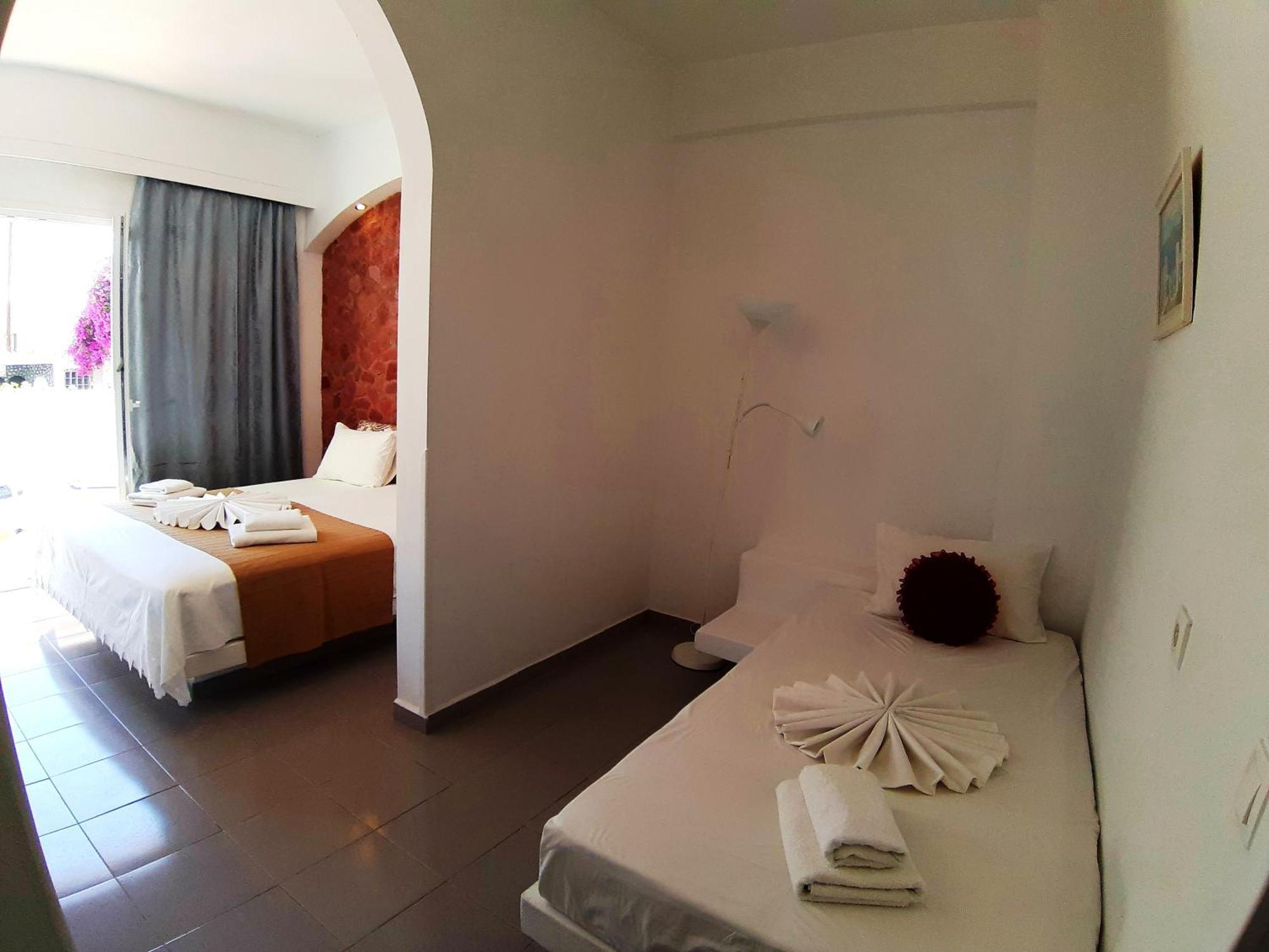 Atalos Apartahotel 3*