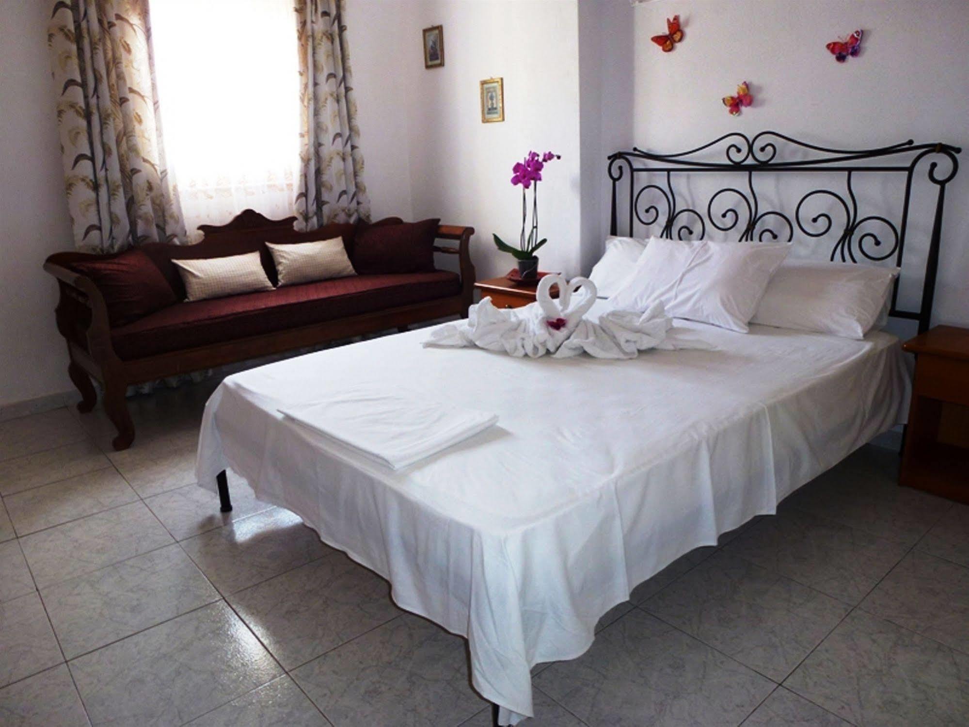 Apartahotel Atalos 3*
