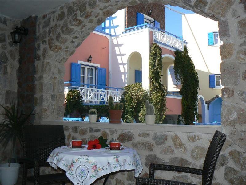 Atalos Apartahotel